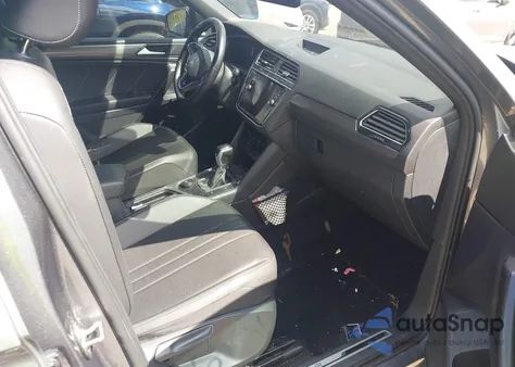 2022 Volkswagen Tiguan 2.0T Se R-Line Black из США, поврежденный, VIN 3VV8B7AX5NM011955